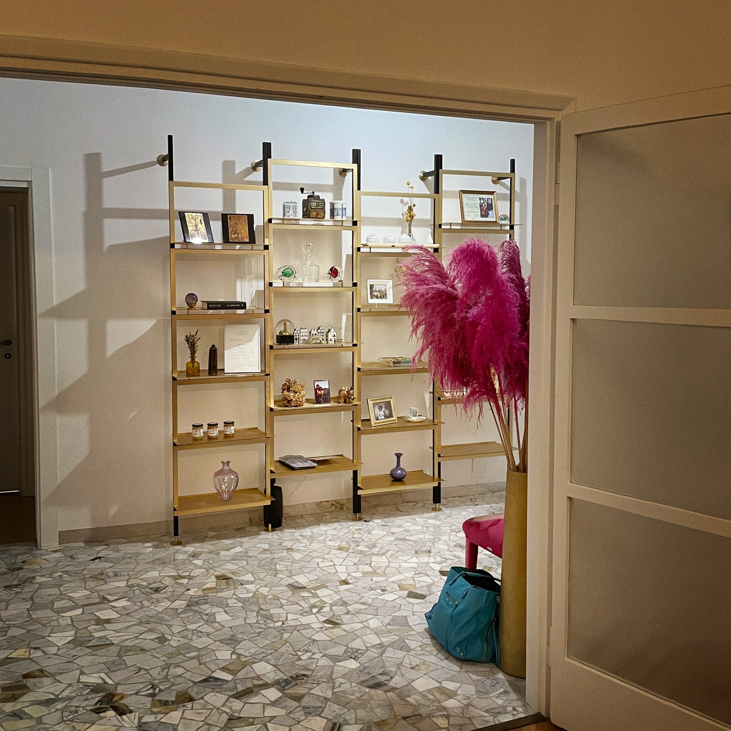 Enrica – Regalsystem aus 24 Karat Gold