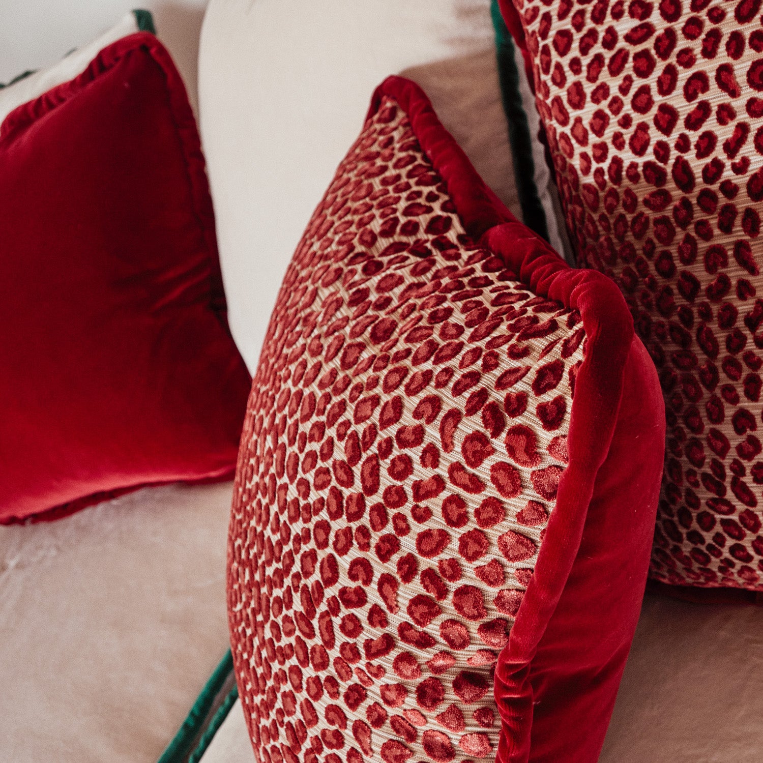 Cuscino reversibile - Glam Leopard e Red Couture