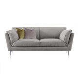 Modern and Timeless: Casquet Classic Appeal