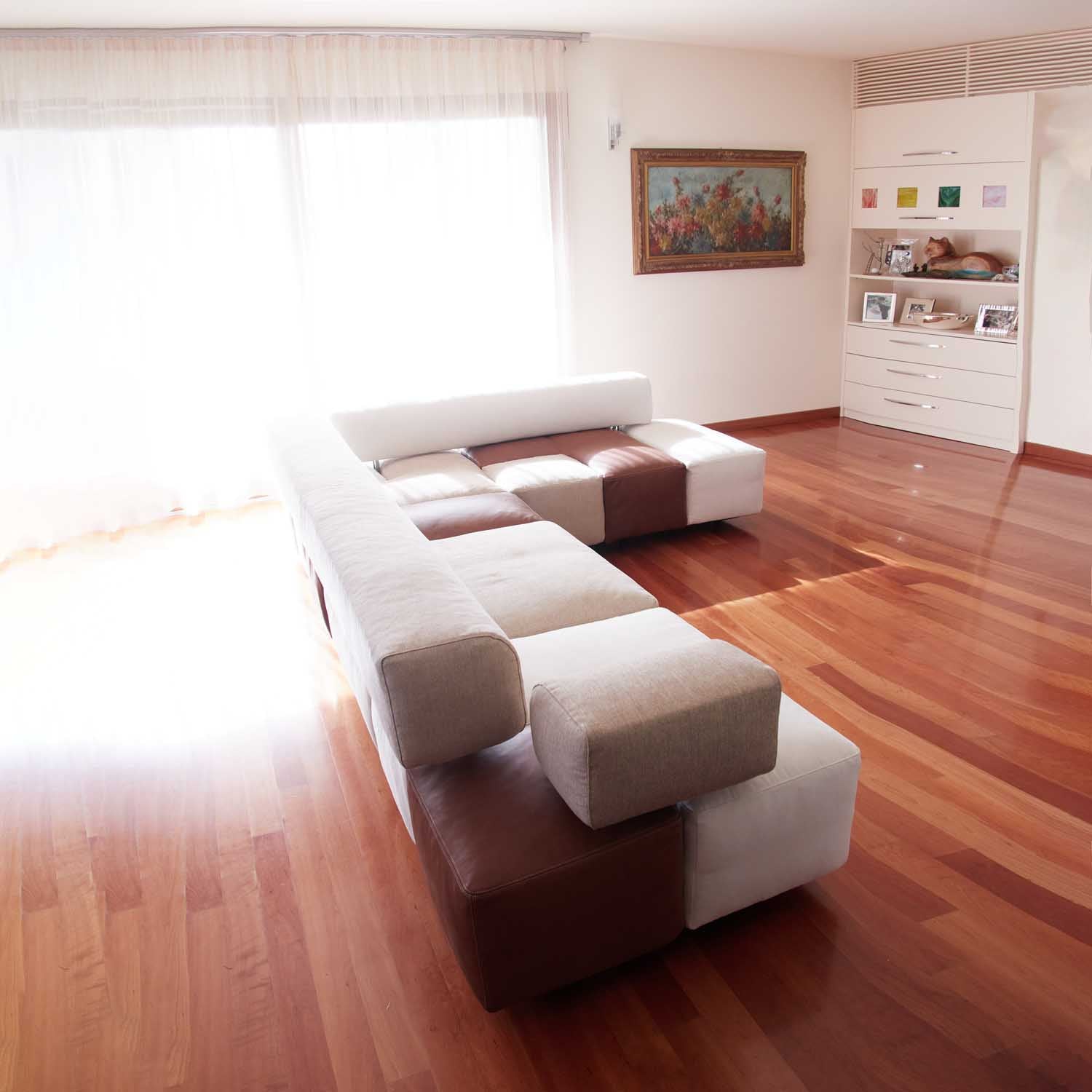 Endless customization possibilities with Domino sofa.