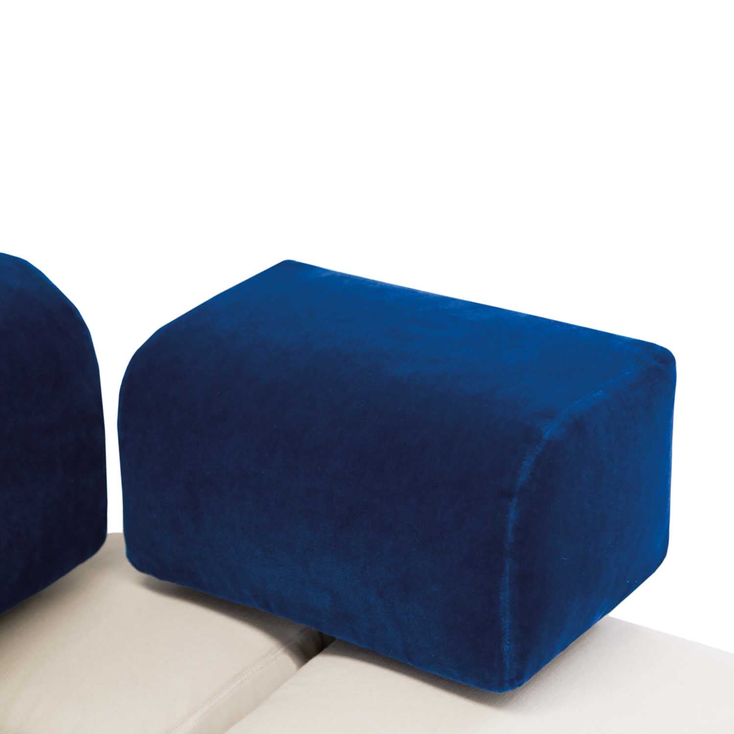 Tailor your living space with Domino's modular flexibility.