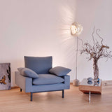 Elegant Streamlined Armchair: Modern Comfort.