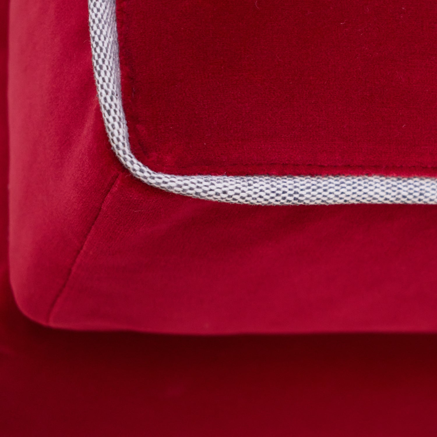 Compact Pouf - Red Velvet with contrasting trim