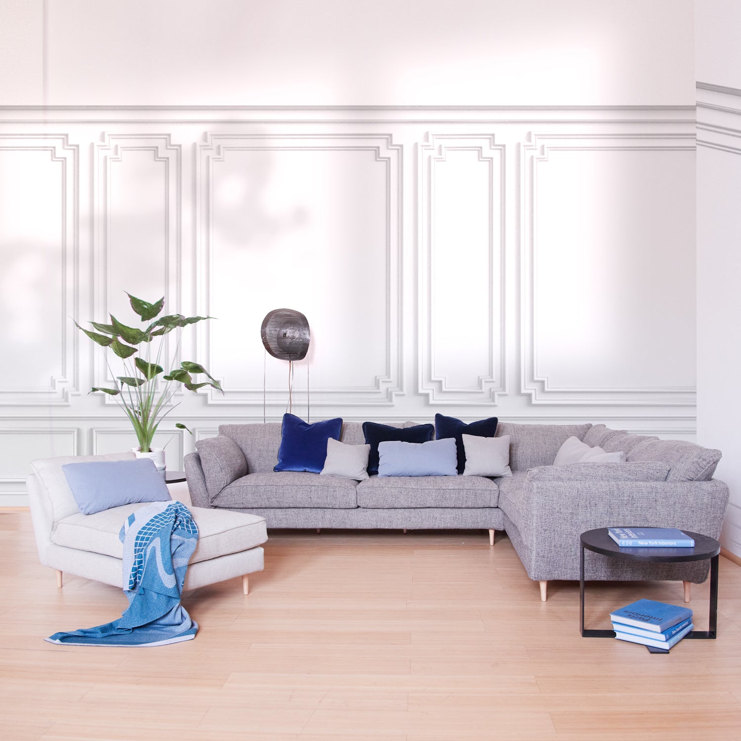 Elegant Daybed: Sustainable Comfort Statement