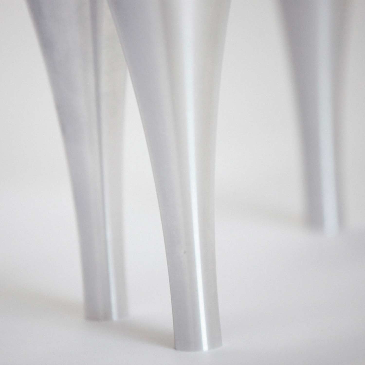 aluminium feet detail