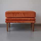 Ada Pouf
