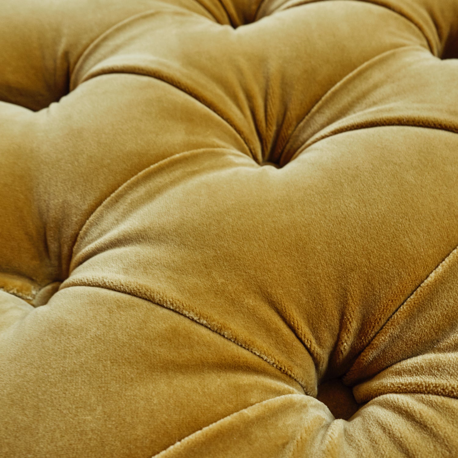 Capitonné Upholstery for Opulent Comfort - Farfalla Ottoman