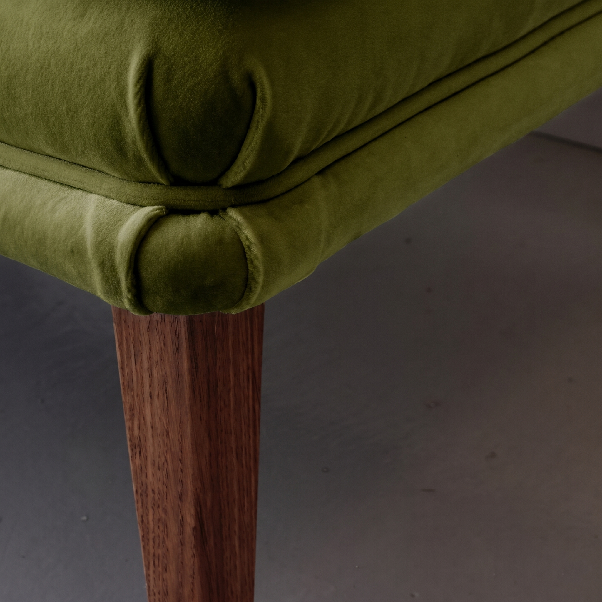 Ada Pouf