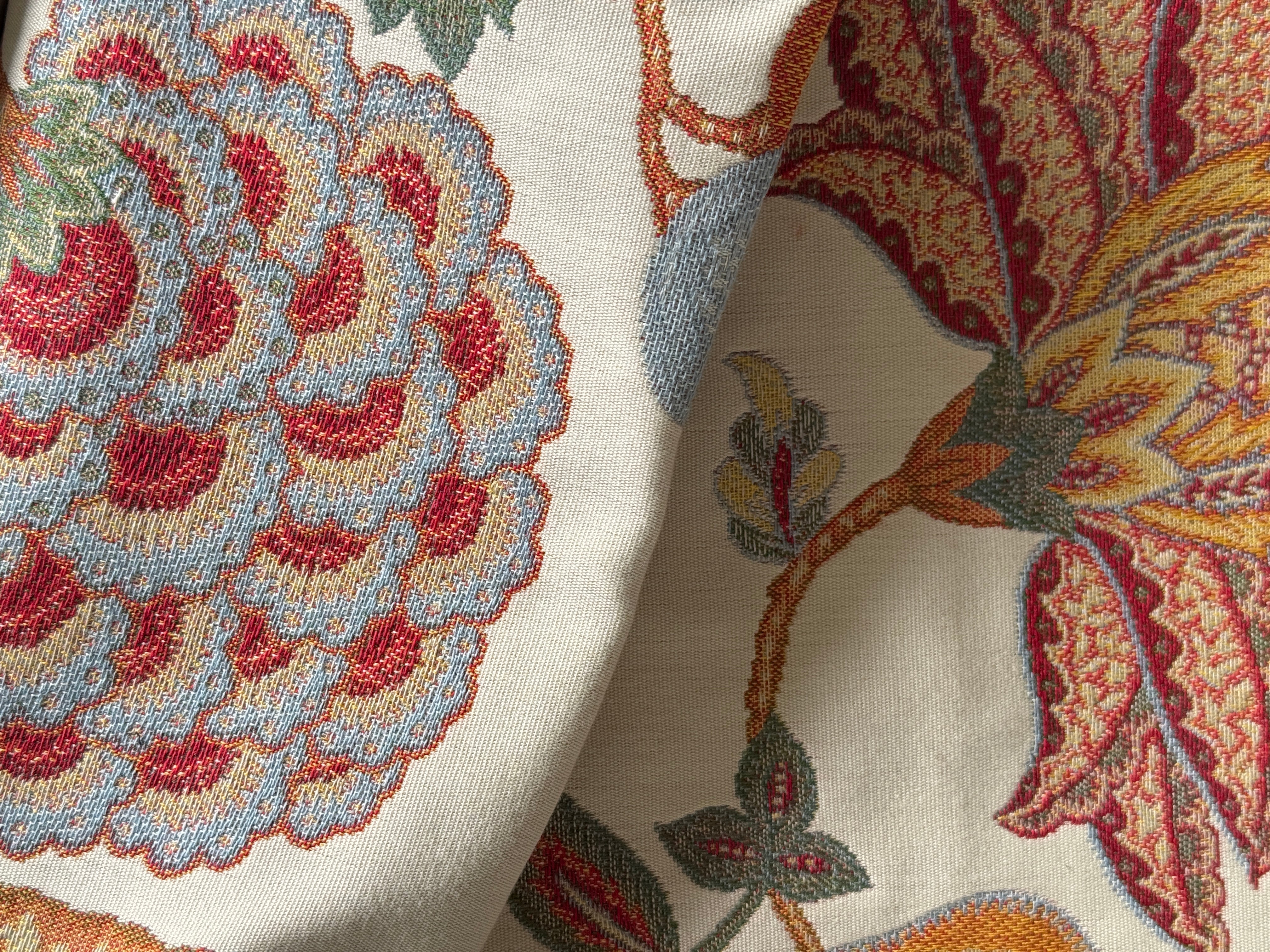 Pattern Wild Botanica in Cream