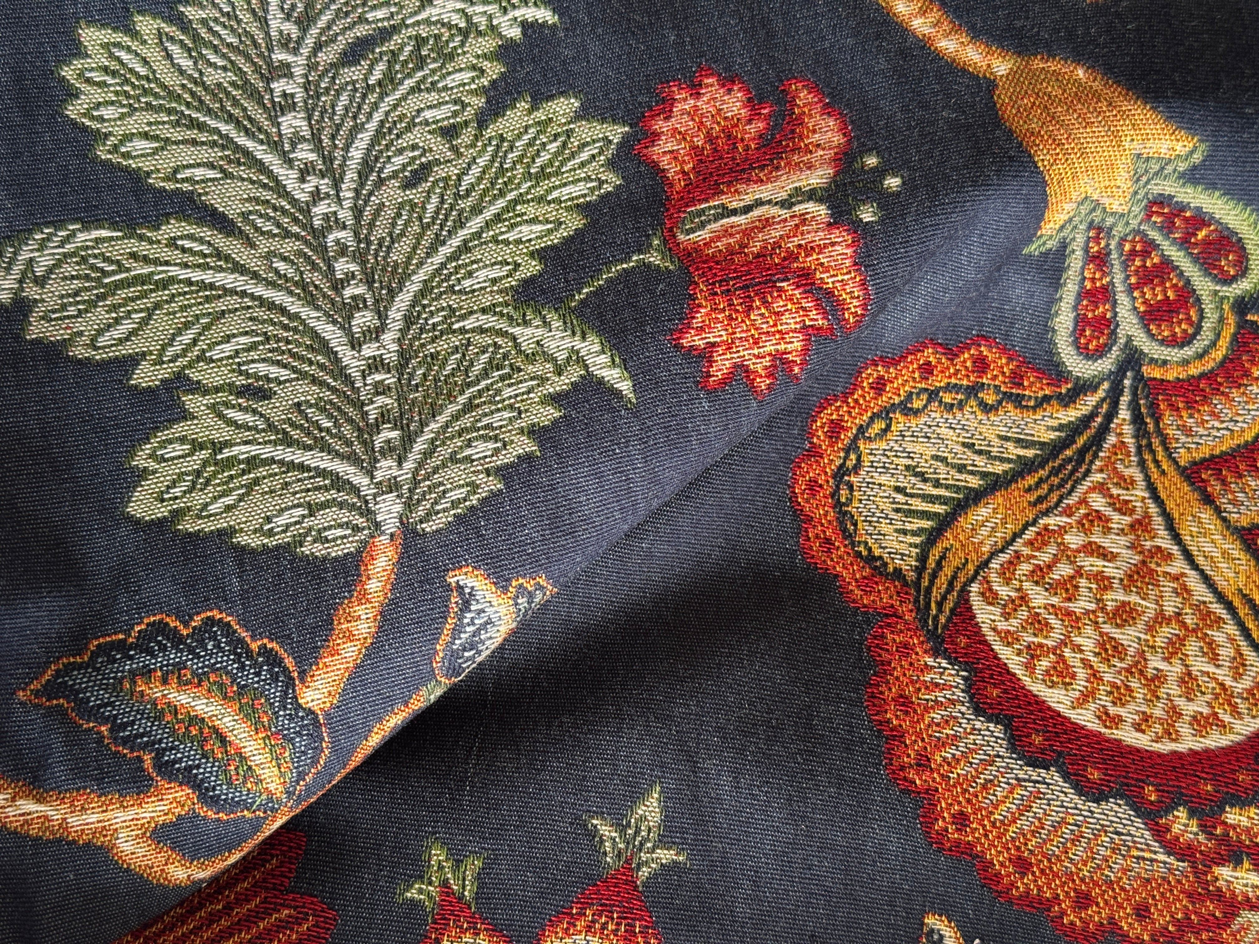 Pattern Wild Botanica in Navy Blue