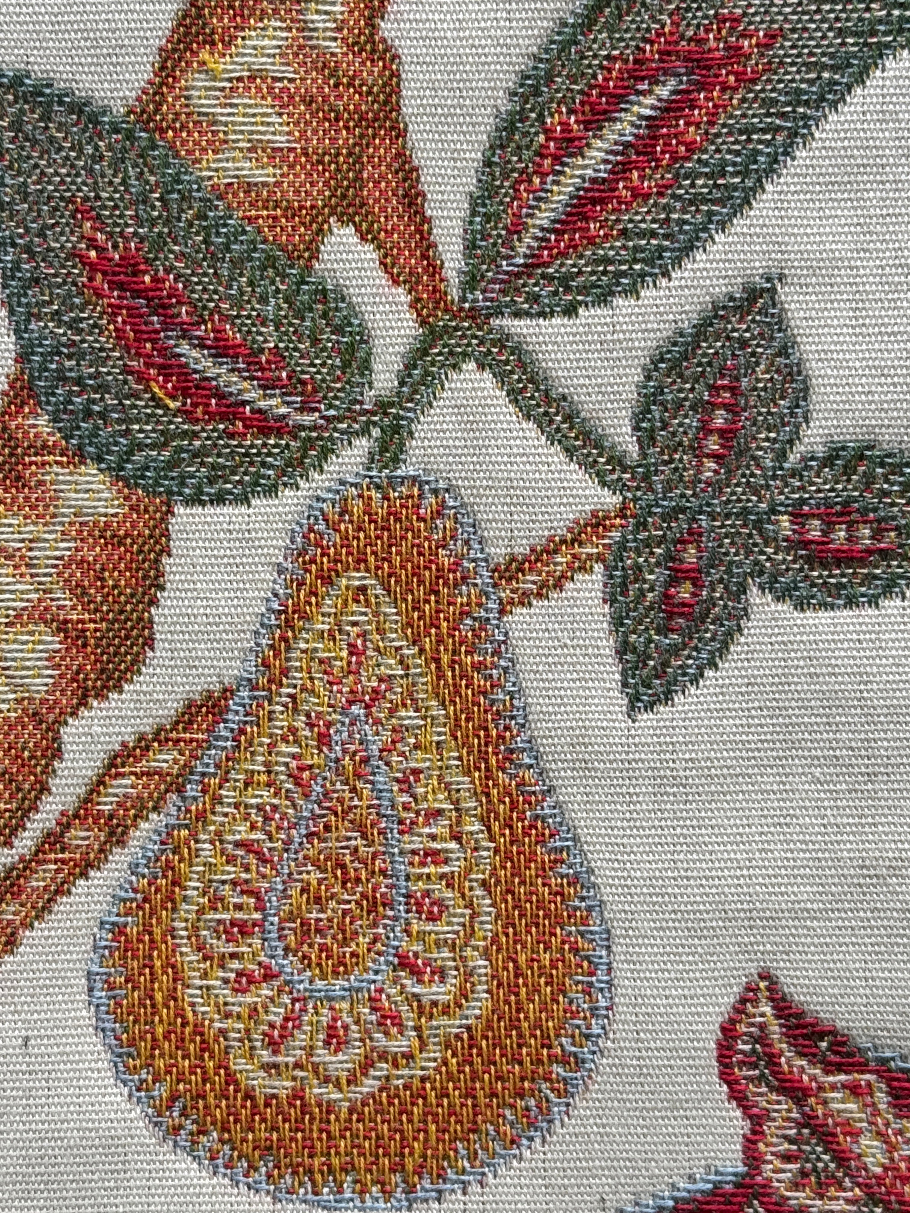 Pattern Wild Botanica in Cream