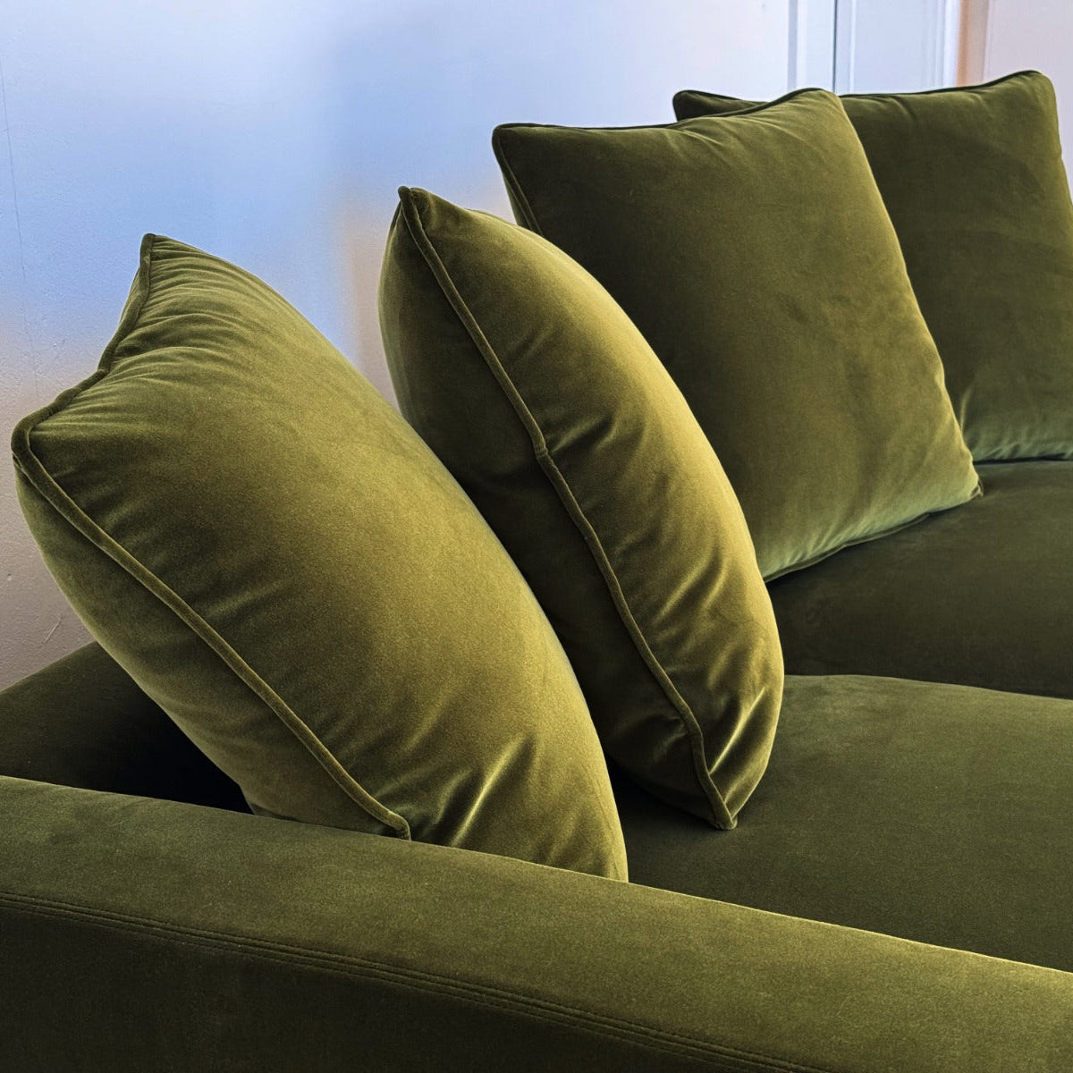 Velvet 1401 Moss Green