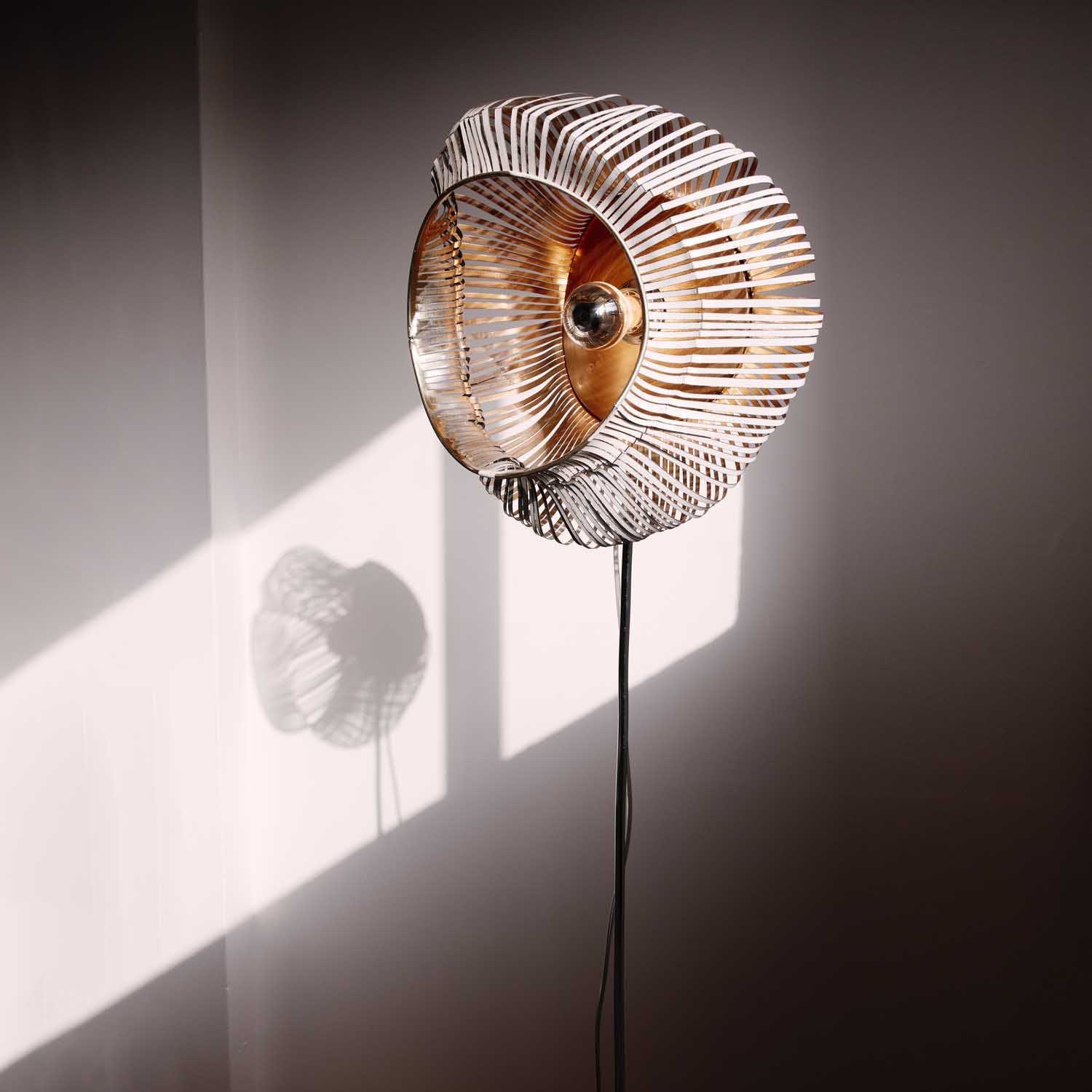 Fuga Sustainable Light: Bendable Design on Display