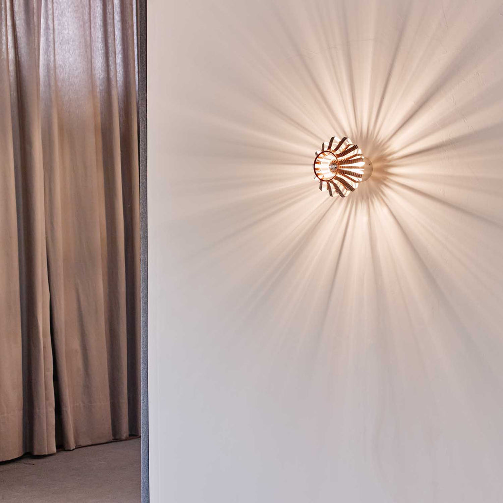 Tiny wall light