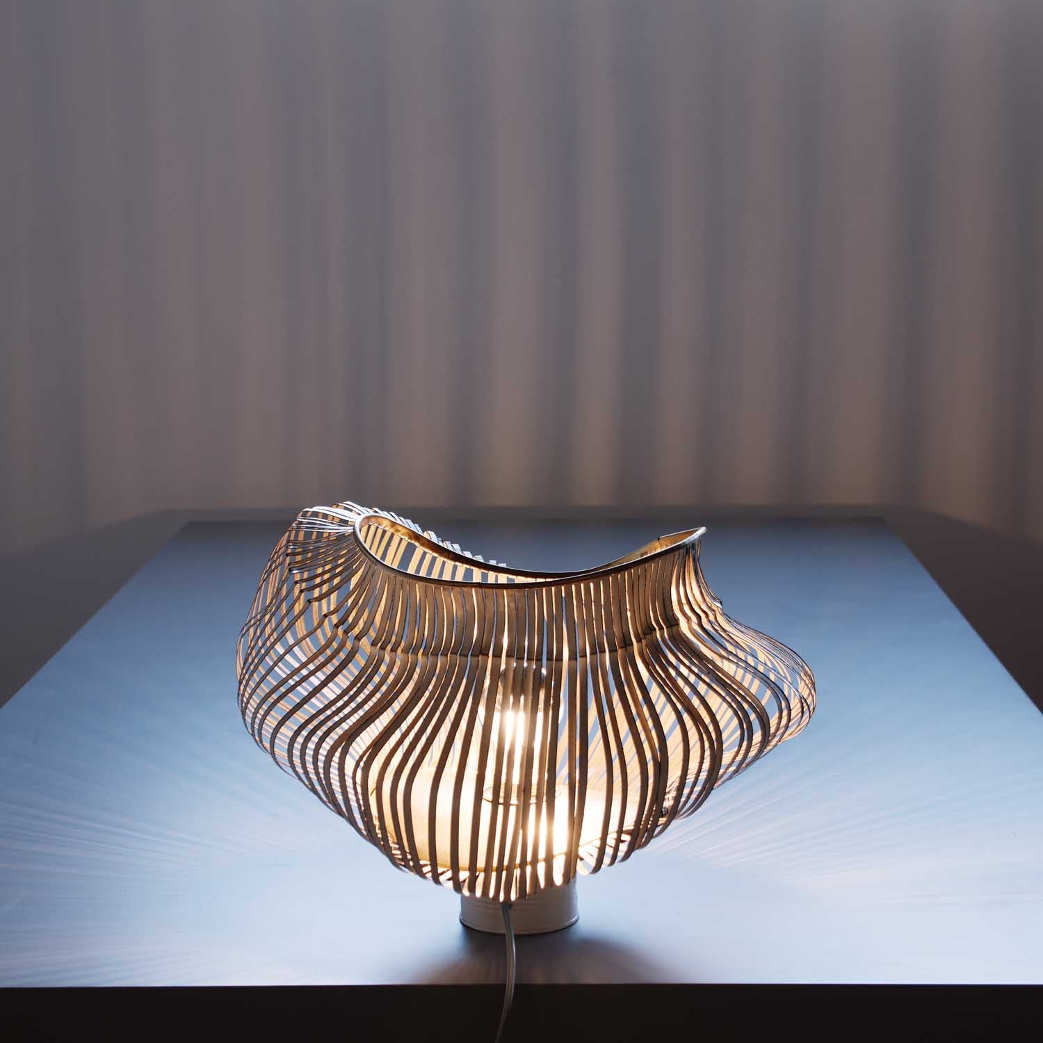 Warm White Exterior: Inviting Table Lamp Aesthetics