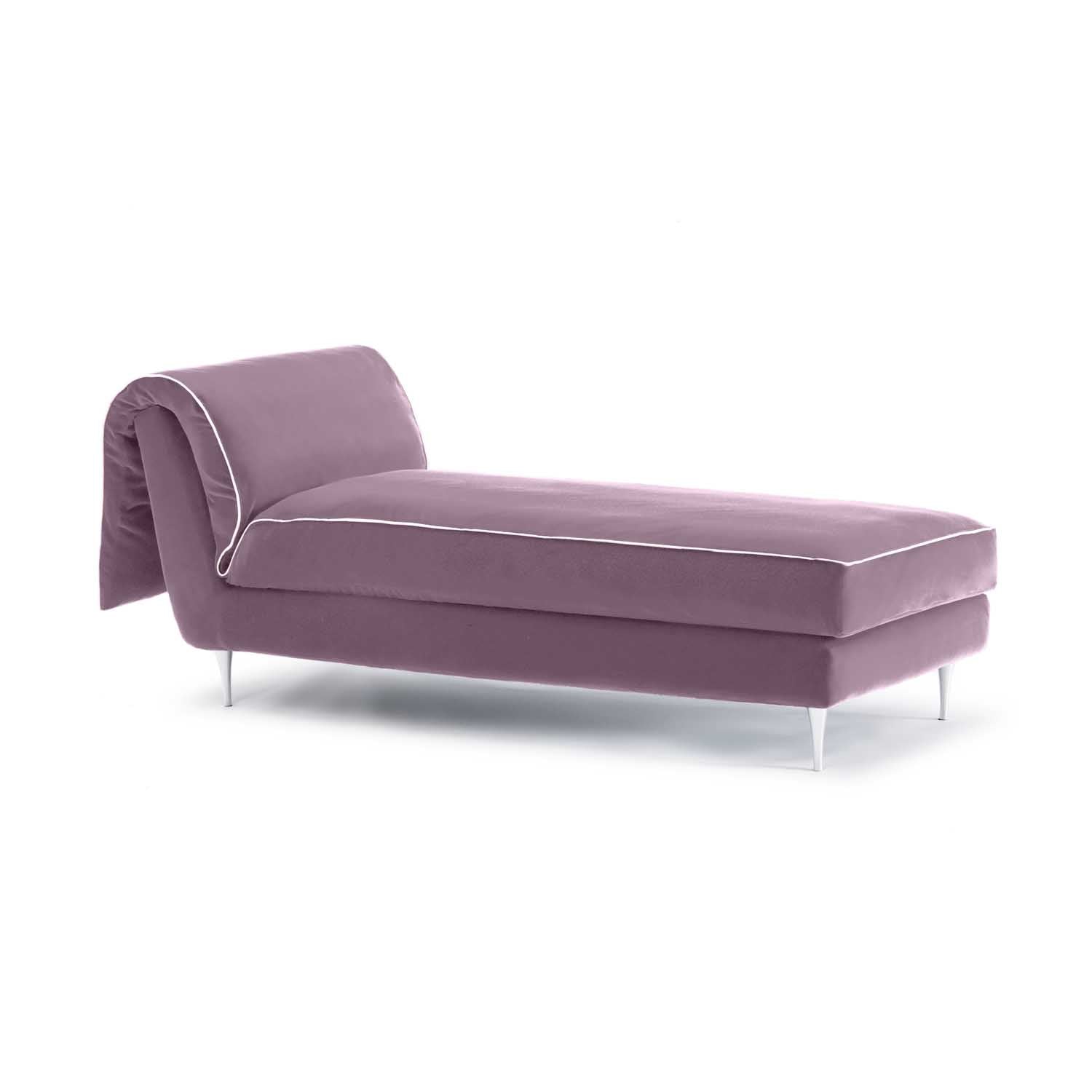 The epitome of elegance and comfort. Pink velvet daybed